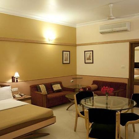 Harmony Hotel Rajkot Ngoại thất bức ảnh