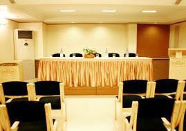 Harmony Hotel Rajkot Ngoại thất bức ảnh